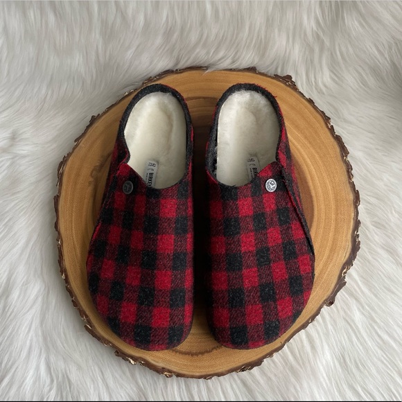 Birkenstock Shoes - Birkenstock shearling lined clogs NEW